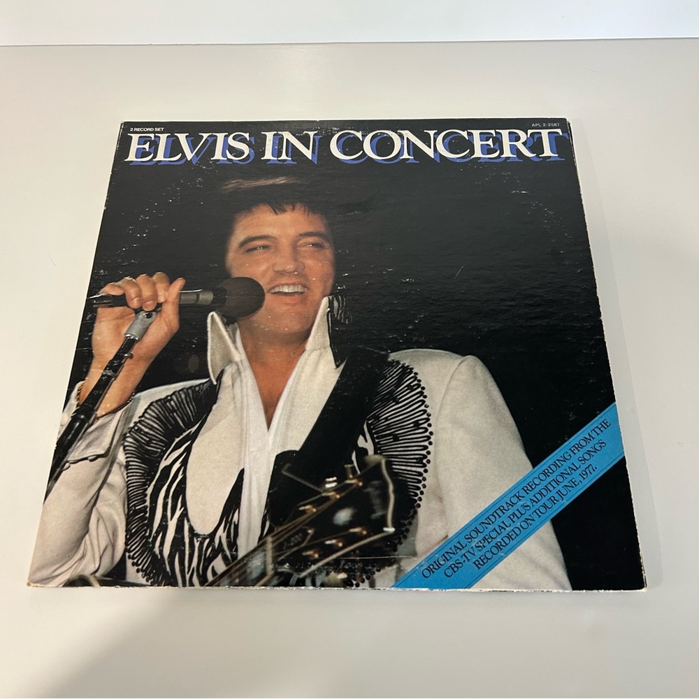 ELVIS PRESLEY "Elvis In Concert" Vinyl 33 Record Album 2 LP Set VG+ V594